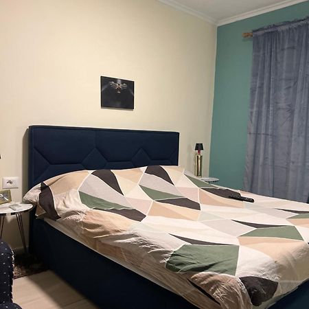 Central Cozy Apartment Old Train Station Tirana Bagian luar foto