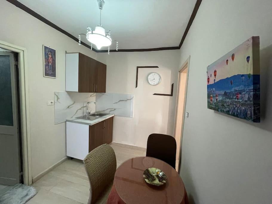 Central Cozy Apartment Old Train Station Tirana Bagian luar foto