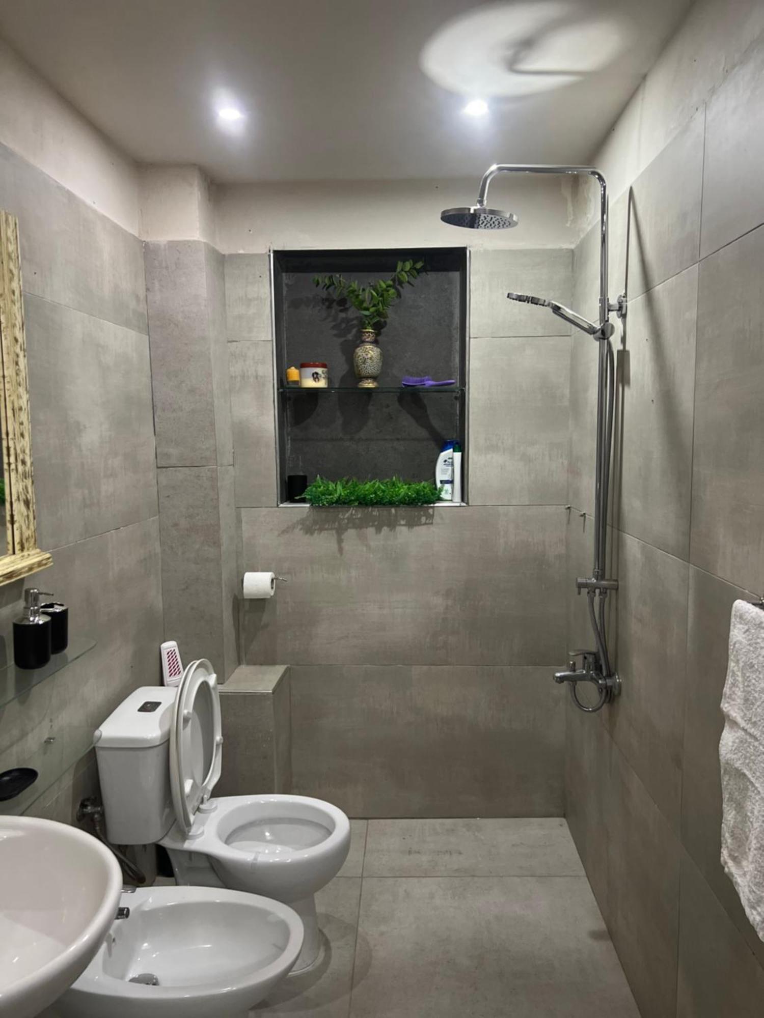 Central Cozy Apartment Old Train Station Tirana Bagian luar foto