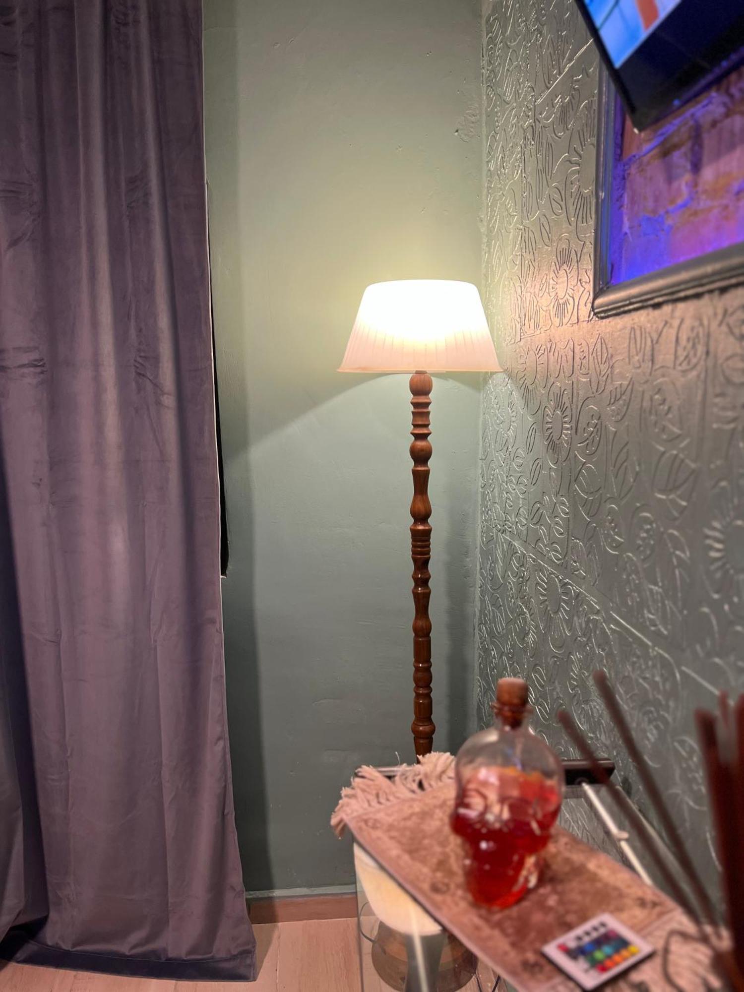 Central Cozy Apartment Old Train Station Tirana Bagian luar foto